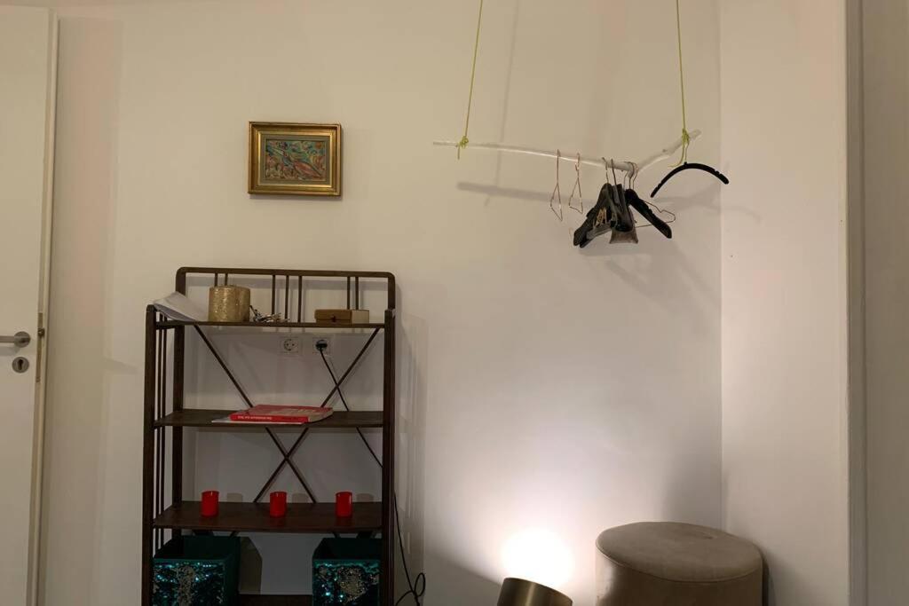Quiet And Central Flat With Private Backyard Garden Athens Luaran gambar