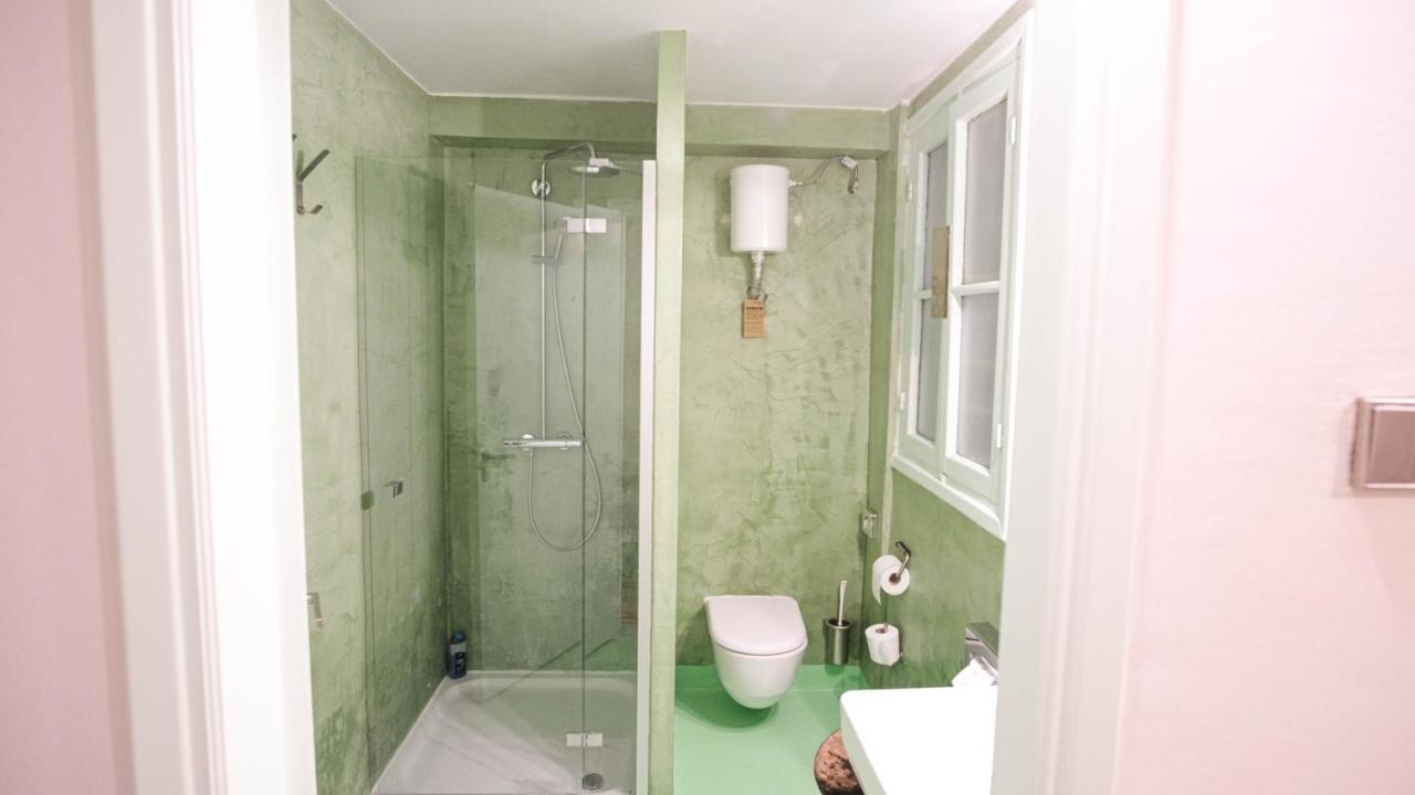 Quiet And Central Flat With Private Backyard Garden Athens Luaran gambar